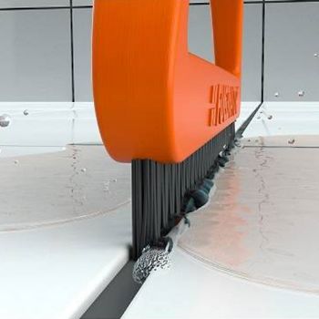 Picture of Ergonomic Grout Joint Brush Orange / Grey - Fuginator